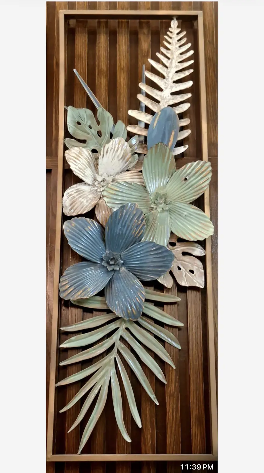 Wall show piece