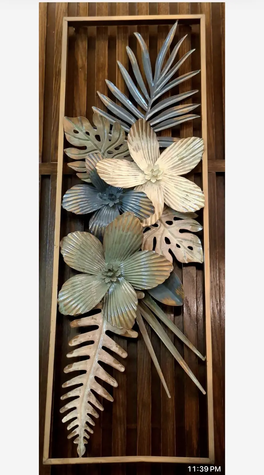 Wall show piece