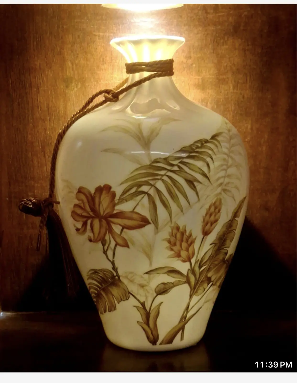Premium show piece